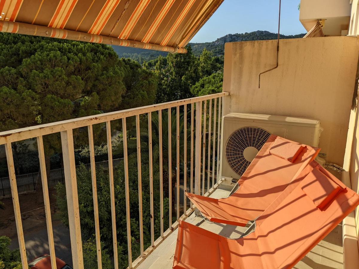 Superbe T2 Proche Des Plages Et Des Commerces Hyeres Bagian luar foto