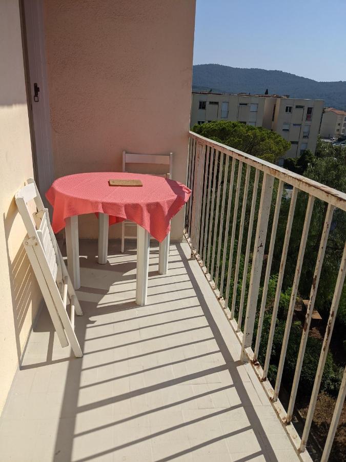 Superbe T2 Proche Des Plages Et Des Commerces Hyeres Bagian luar foto